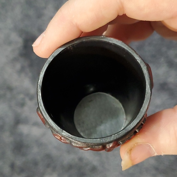 Hot Topic Red and Brown Bar Accessories for Dining - Picture 9 of 16